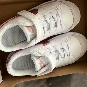 Brand new Nike  blazer low 77